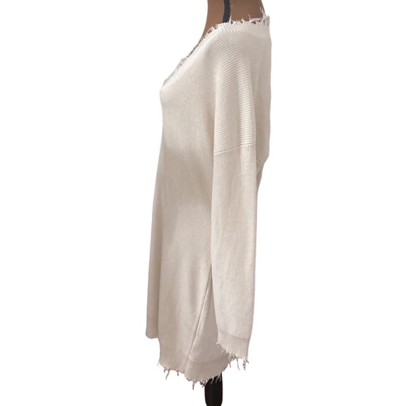 Forever 21 Plus ivory Frayed Sharkbite Sweater Dress size 0X (or regular sz 12) - Picture 4 of 12